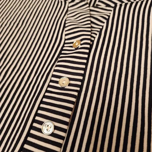 Striped Half Sleeve Top - Picture 7 of 12